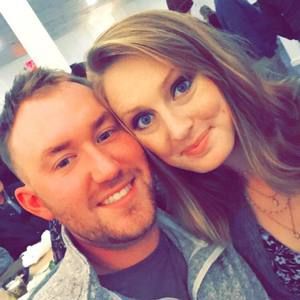 Meet your Posher, Halie